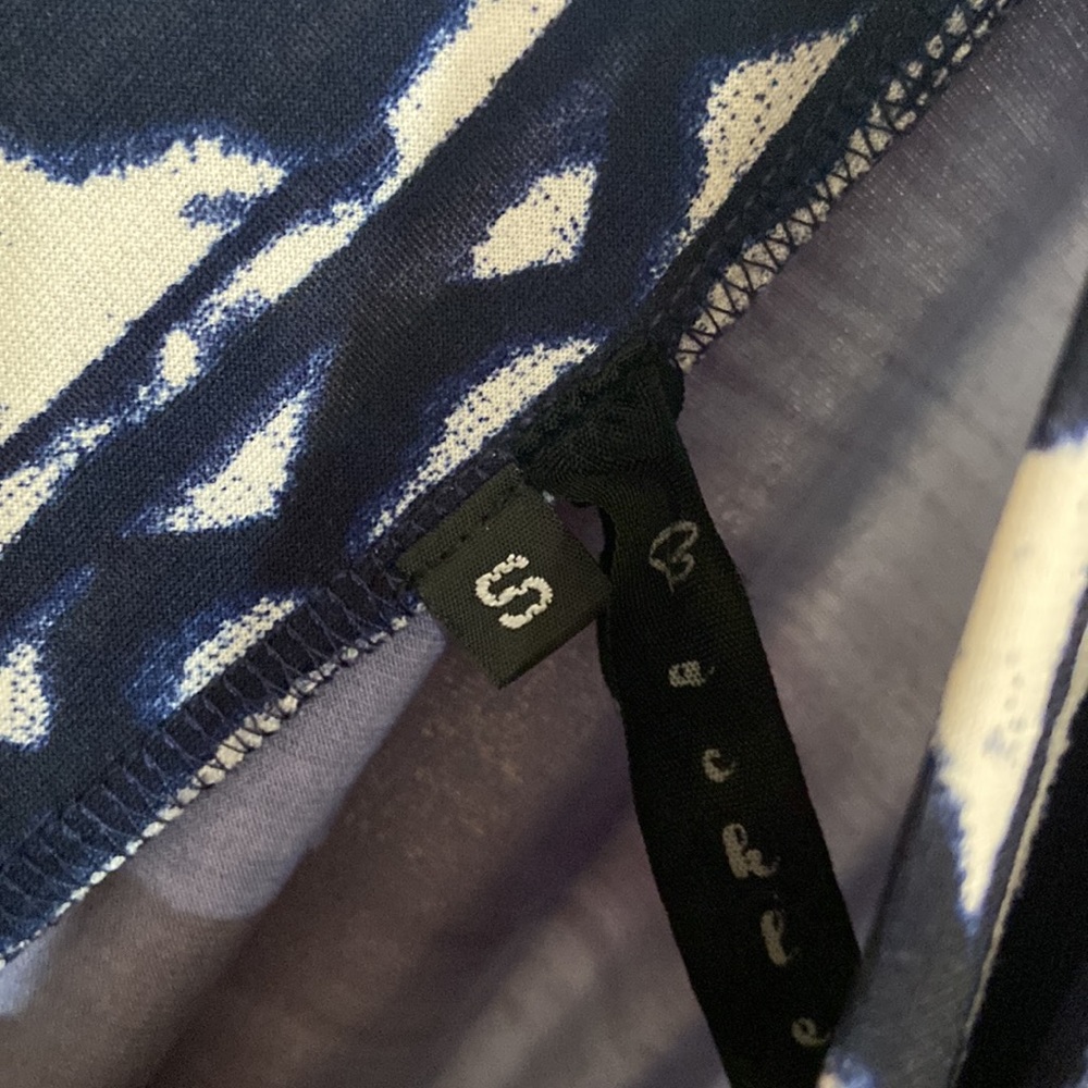 Backless (Brand) Mini Dress - Picture 4 of 8